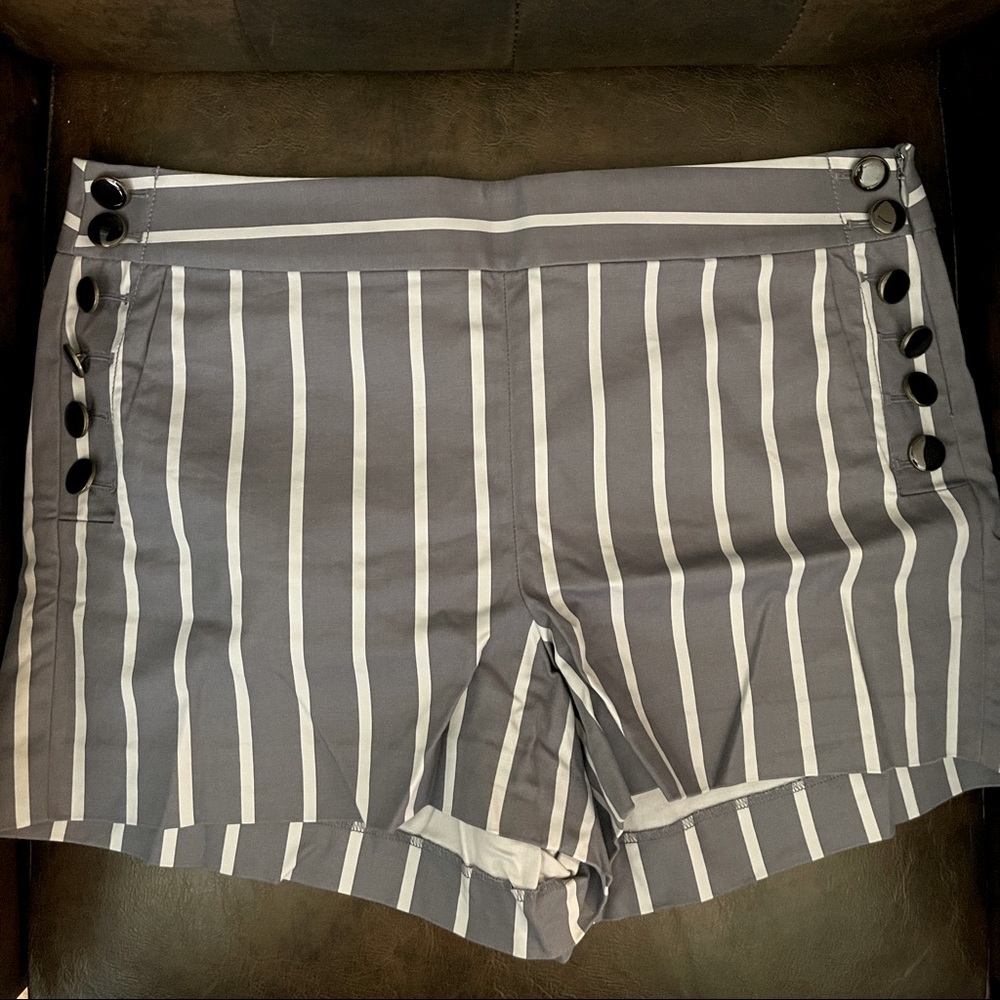 Loft Side Button Shorts